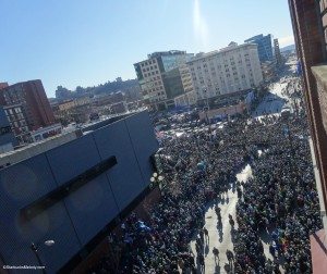 DSC00505 5 Feb 2014 Seahawks Parade Day corner of 4th and Washington